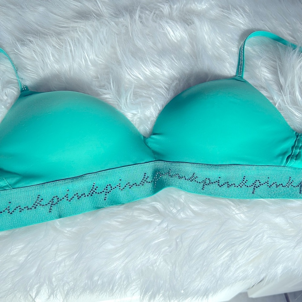 VICTORIA SECRET PINK BRA NWT🌸🌸